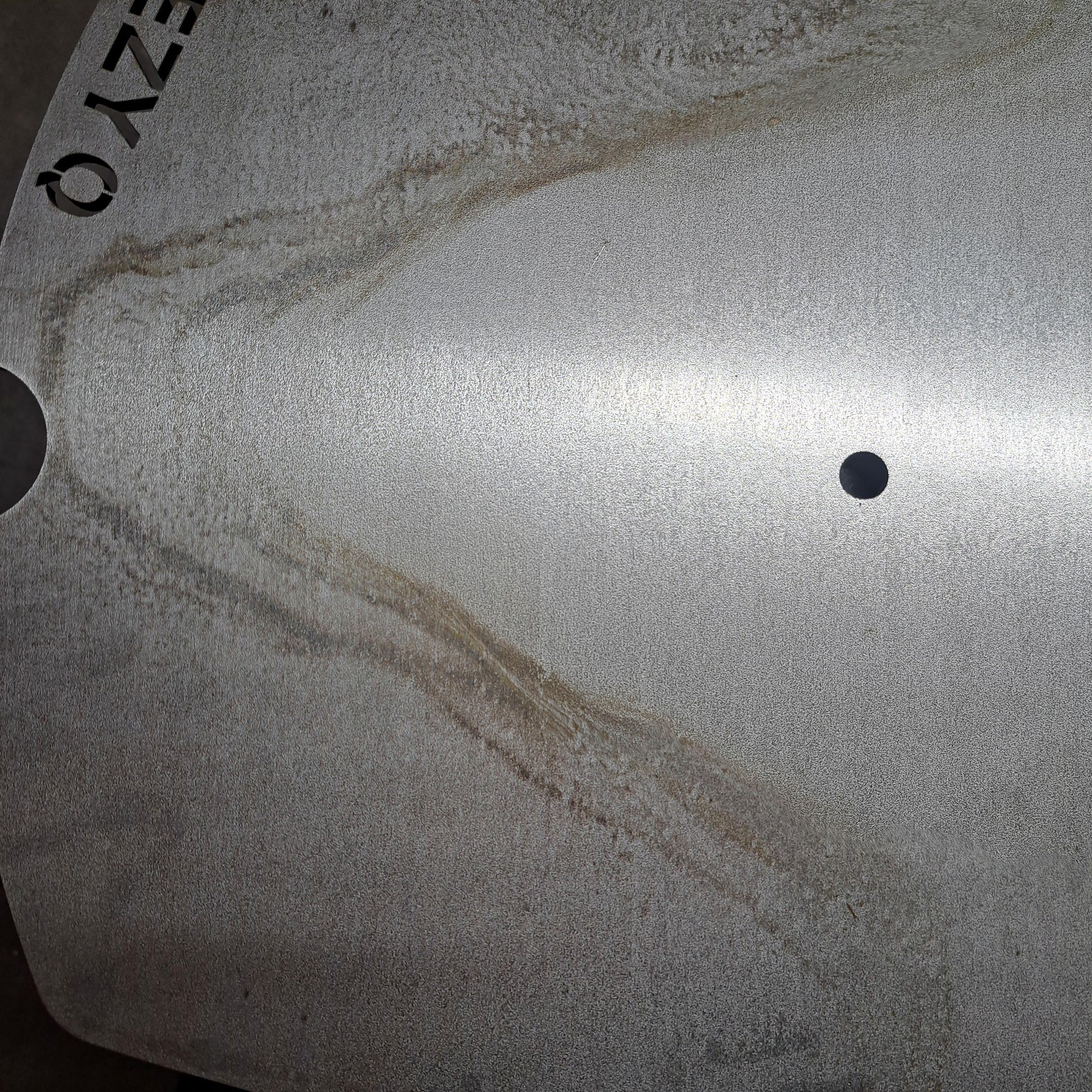 Heavy-duty stainless steel grill plate for outdoor BBQ use
