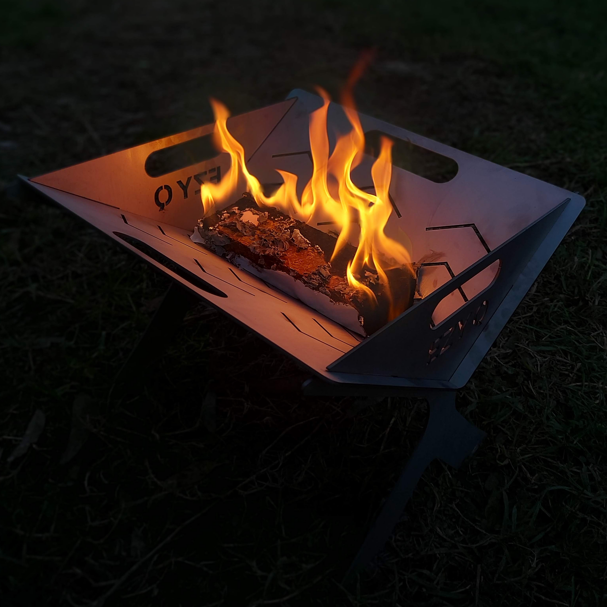 [Flat Pack Fire Pit] - EZY Q